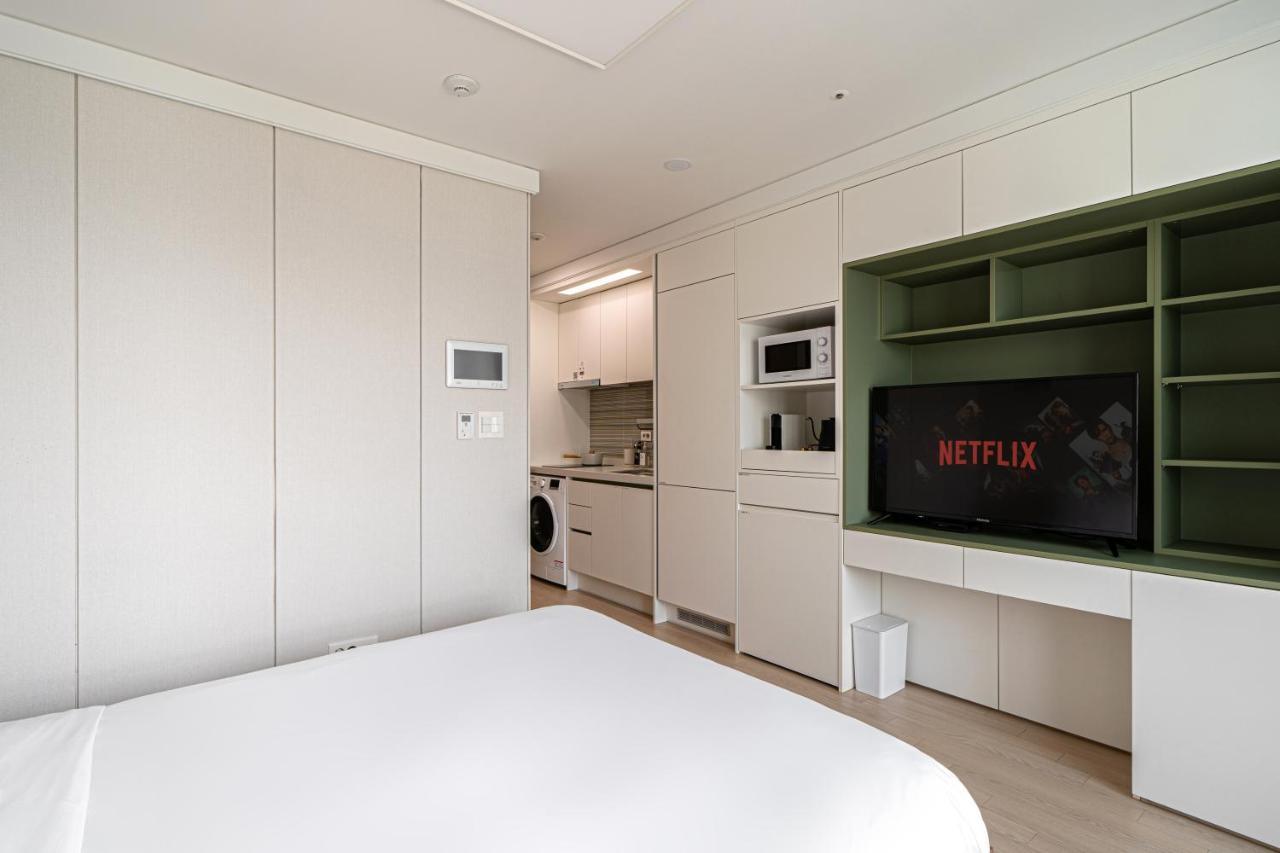 Urbanstay Myeongdong Seoul Ngoại thất bức ảnh