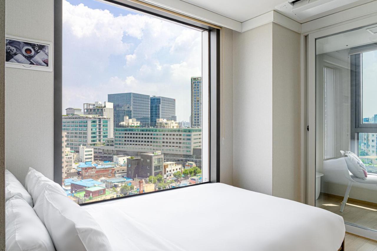 Urbanstay Myeongdong Seoul Ngoại thất bức ảnh