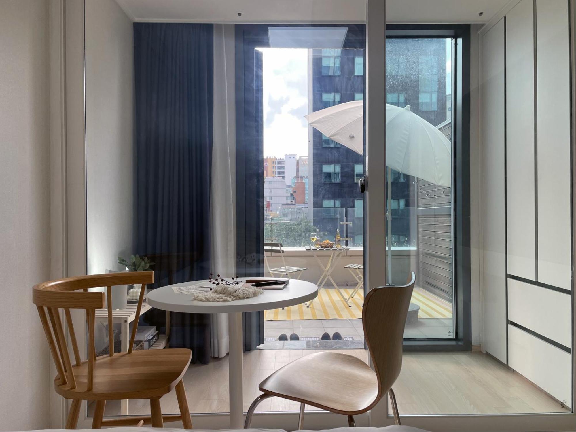 Urbanstay Myeongdong Seoul Ngoại thất bức ảnh