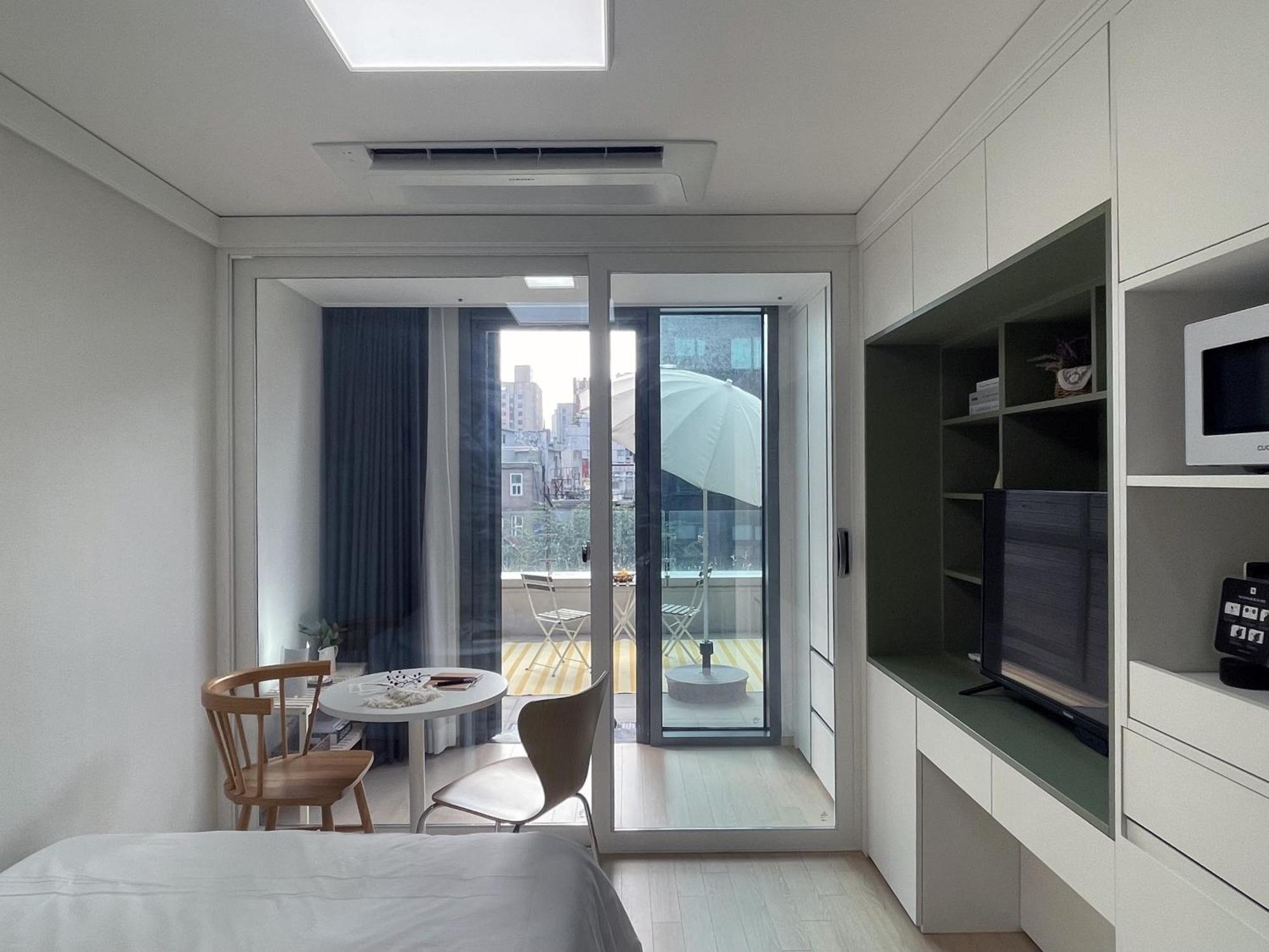 Urbanstay Myeongdong Seoul Ngoại thất bức ảnh