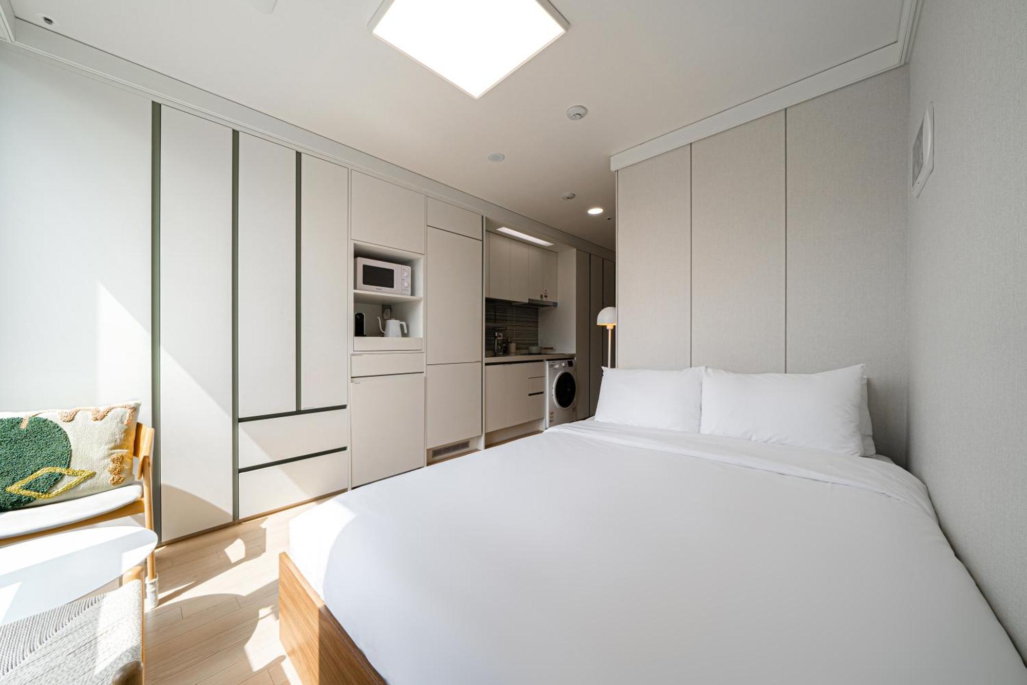 Urbanstay Myeongdong Seoul Ngoại thất bức ảnh