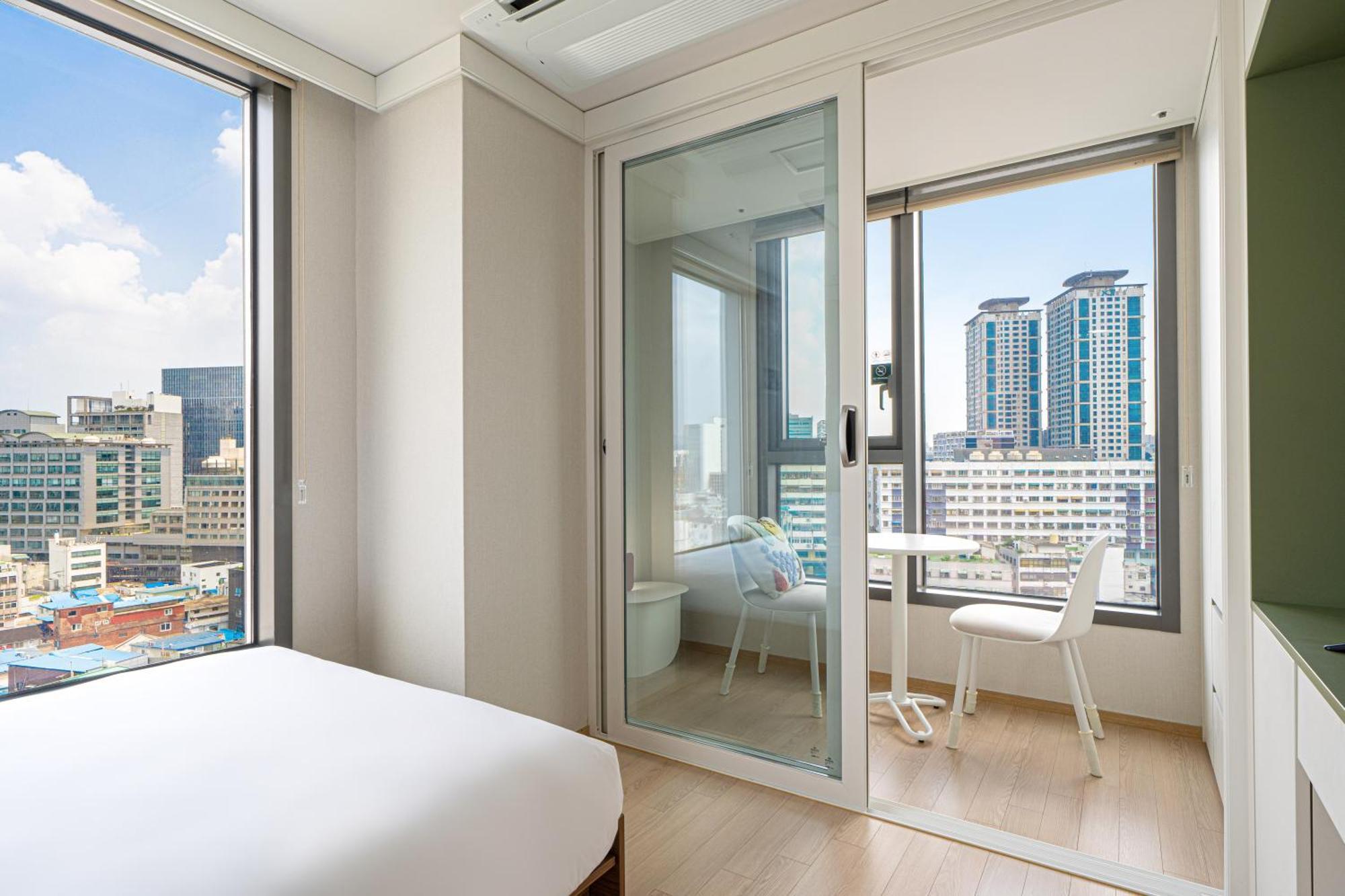 Urbanstay Myeongdong Seoul Ngoại thất bức ảnh