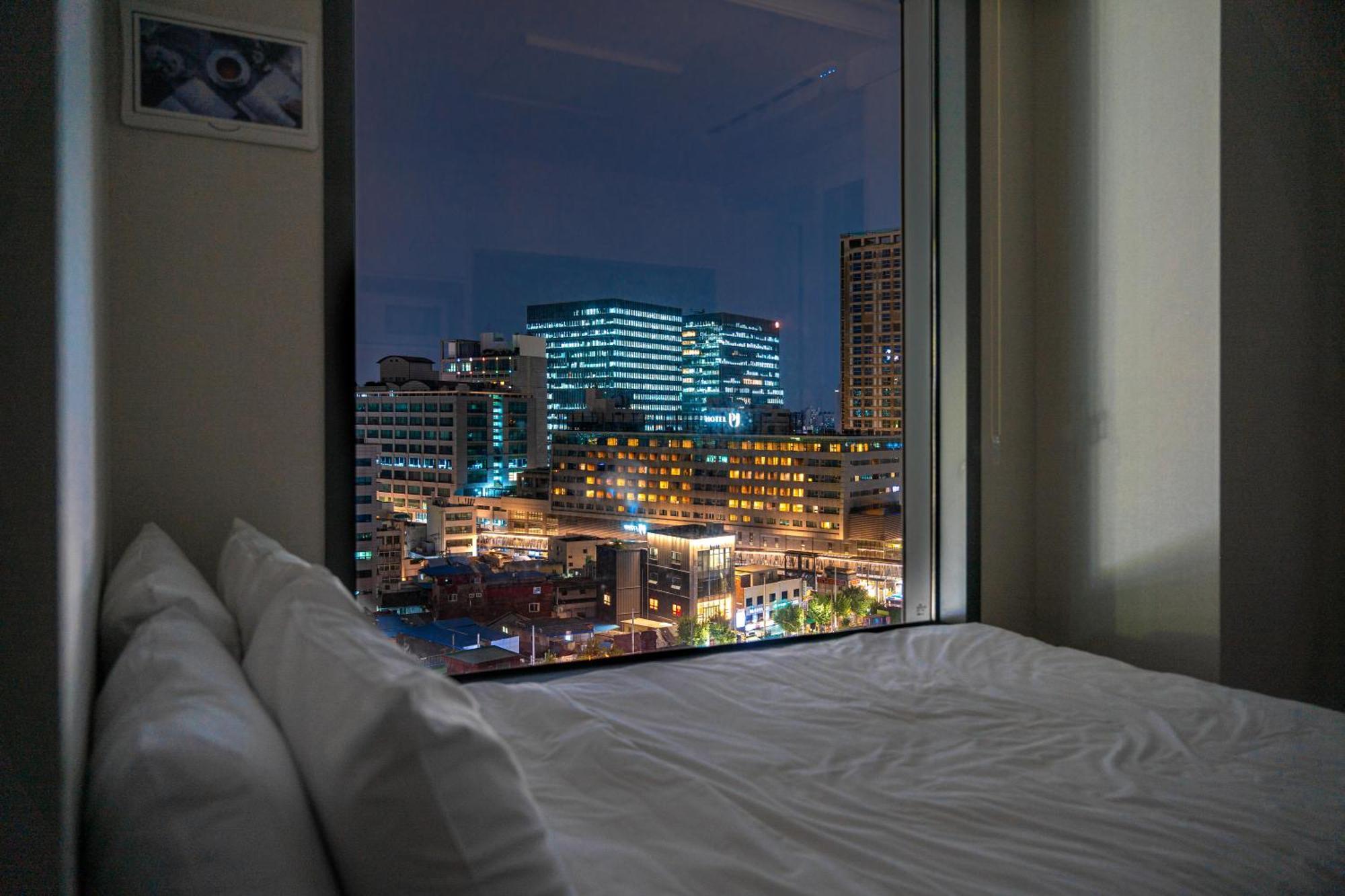 Urbanstay Myeongdong Seoul Ngoại thất bức ảnh
